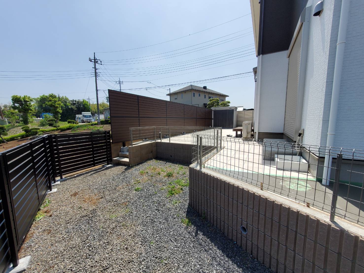 使いやすいガレージと安心できる外構